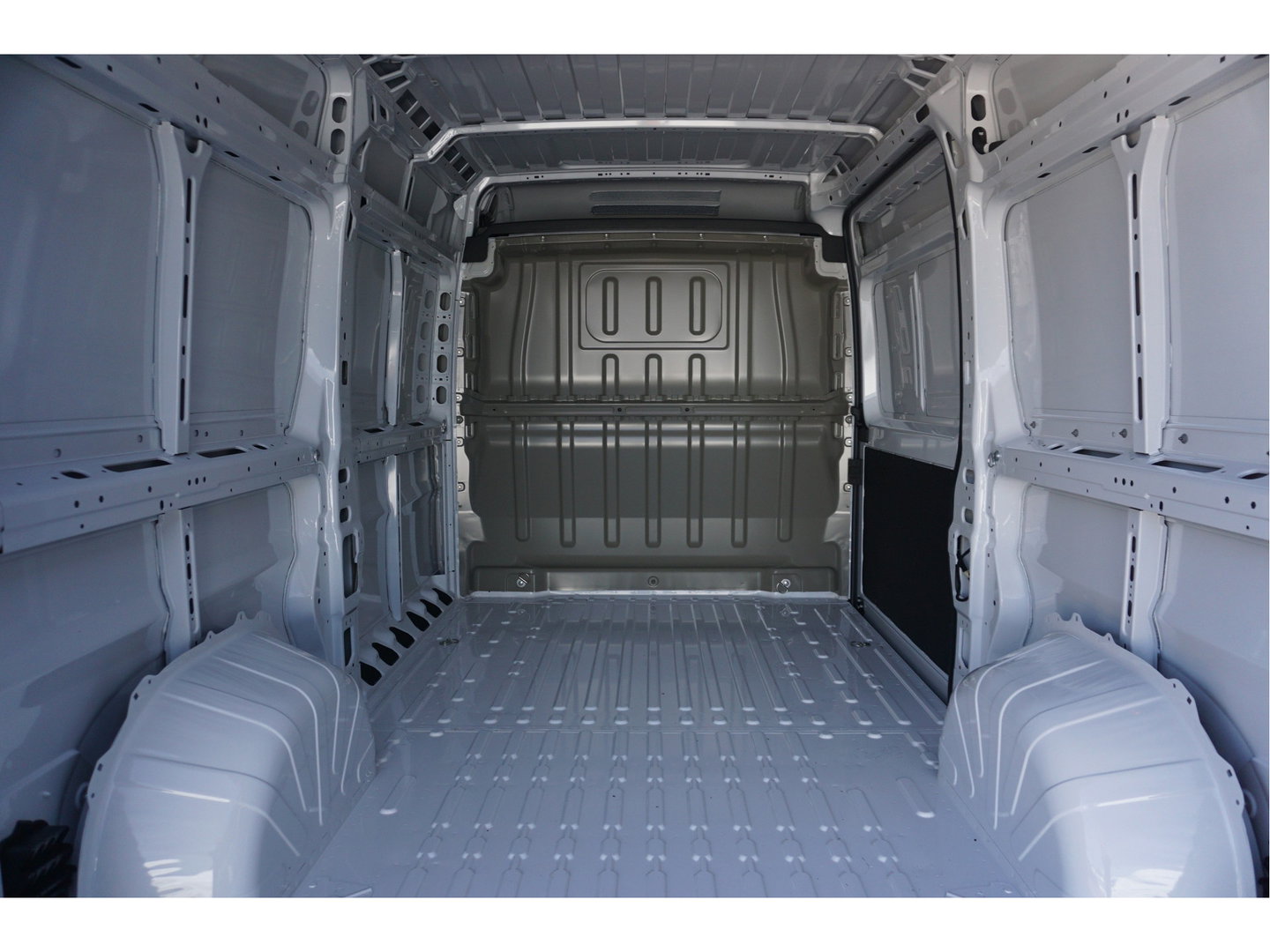 Citroën Jumper 35 2.2 140PK L2H2 BPM VRIJ!! 10" Navi, Clima, Camera, 270º Deur!! NR. J221*