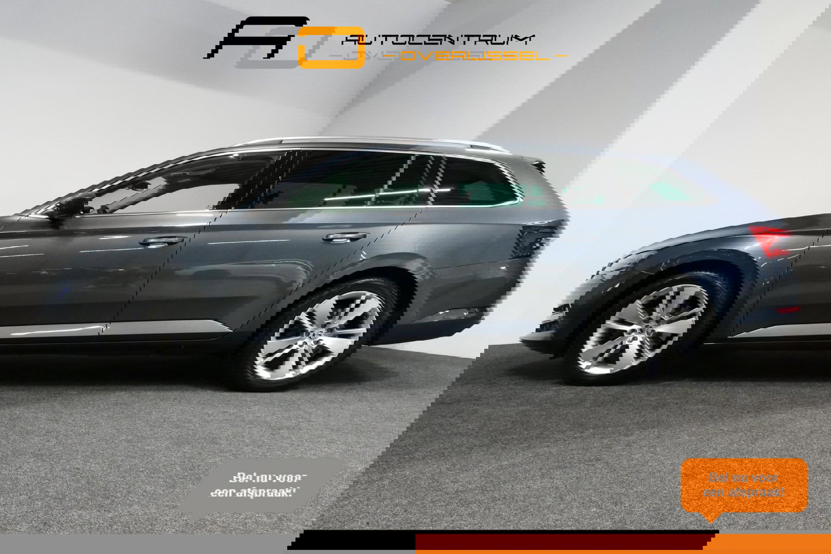 Škoda Superb Combi 1.4 TSI iV Business Edition / Elektr. verstelbare voorstoelen (links met memory) / Canton Sound System / Stoelverwarming voor & achter / Stuurwiel verwarming / Apple Carplay - Android Auto / Trekhaak (zwenkbaar) / Achteruitrijcamera / Dodehoek detec