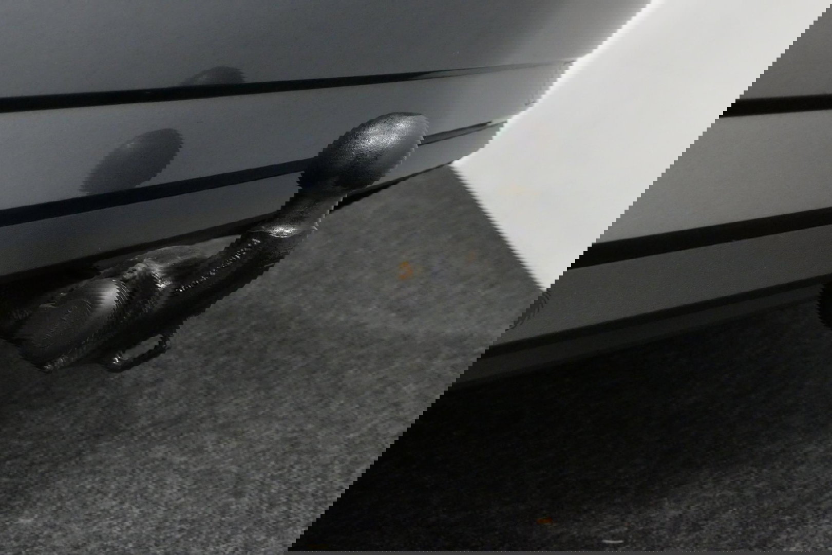 Škoda Superb Combi 1.4 TSI iV Business Edition / Elektr. verstelbare voorstoelen (links met memory) / Canton Sound System / Stoelverwarming voor & achter / Stuurwiel verwarming / Apple Carplay - Android Auto / Trekhaak (zwenkbaar) / Achteruitrijcamera / Dodehoek detec