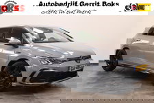Volkswagen Golf - 1.5 eTSI R-Line Business Full-led Navigatie Adaptive-Cruise