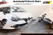 Renault Clio - Estate 0.9 TCe Night&Day Navi Bluetooth Privacy glass Elec Ramen