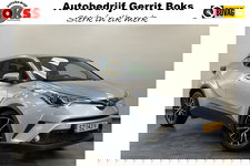 Toyota C-HR - 1.8 Hybrid Dynamic Navi Keyless Entry/Go 18''