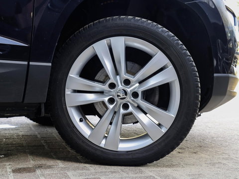 Škoda Karoq 1.5 TSI ACT Style DSG 150pk Navigatie Camera 17'' velgen