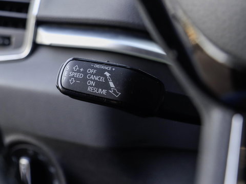 Škoda Karoq 1.5 TSI ACT Style DSG 150pk Navigatie Camera 17'' velgen