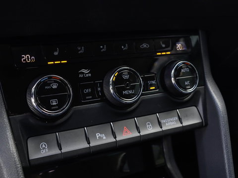 Škoda Karoq 1.5 TSI ACT Style DSG 150pk Navigatie Camera 17'' velgen