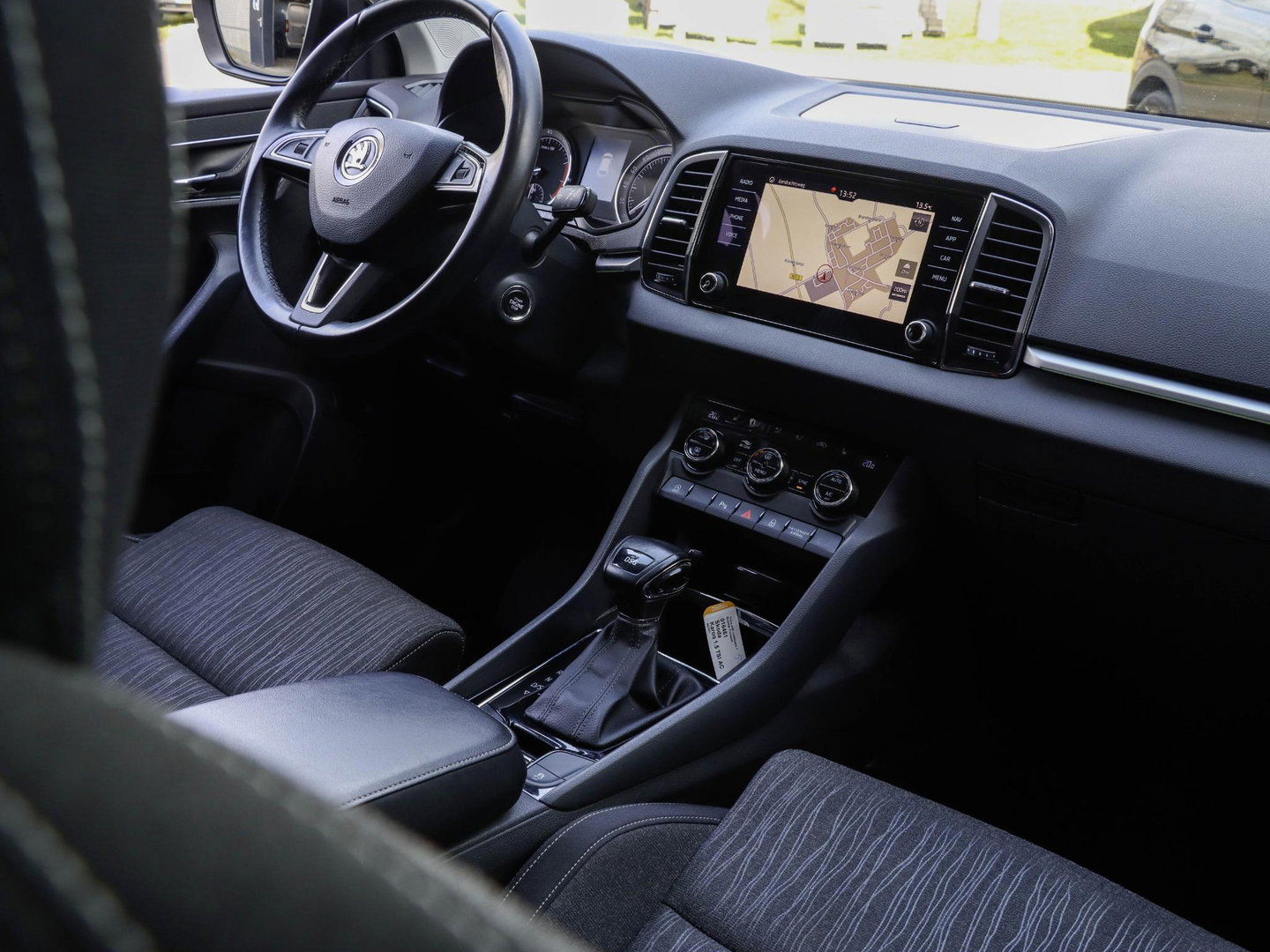 Škoda Karoq 1.5 TSI ACT Style DSG 150pk Navigatie Camera 17'' velgen