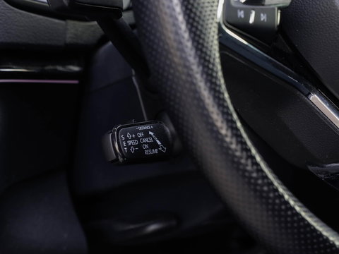 Škoda Karoq 1.5 TSI ACT Sportline DSG Adaptive Cruise Camera 32.390km!