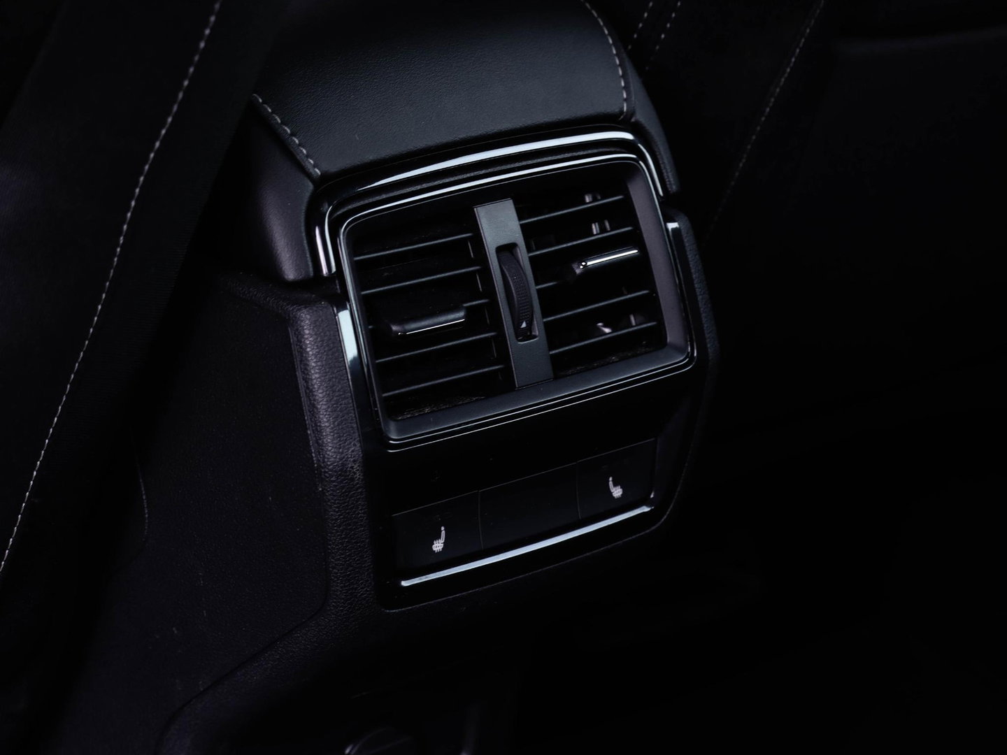 Škoda Karoq 1.5 TSI ACT Sportline DSG Adaptive Cruise Camera 32.390km!