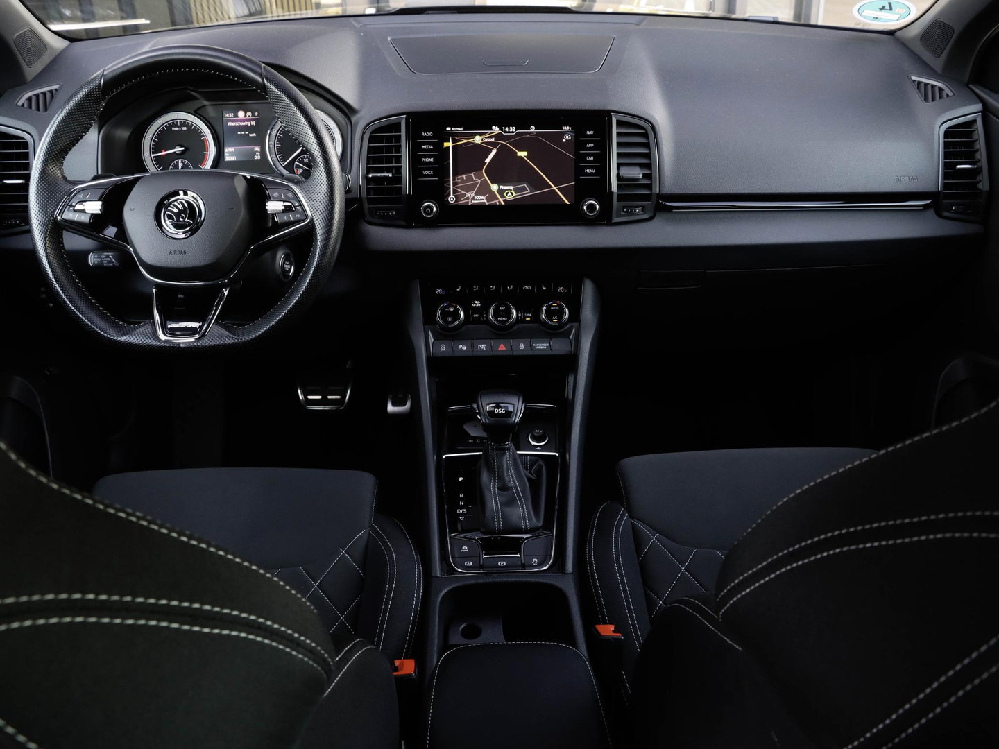 Škoda Karoq 1.5 TSI ACT Sportline DSG Adaptive Cruise Camera 32.390km!