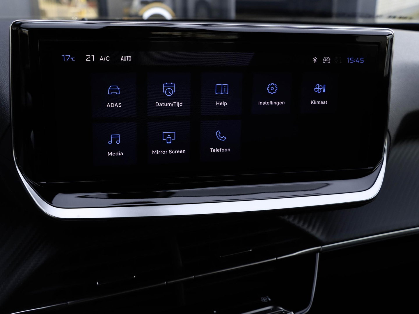 Peugeot 2008 1.2 Hybrid 136 Allure