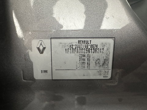 Renault Grand Scénic 1.2 TCe Intens [ 7-Pers. ] *LEATHER-FABRIC | BLINDSPOT | DIGI-COCKPIT | DAB | KEYLESS | CAMERA | NAVI-FULLMAP | PRIVACY-GLASS | ECC | PDC | 20''ALU | TOWBAR*