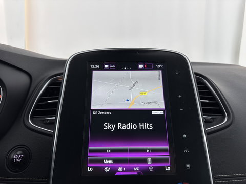 Renault Grand Scénic 1.2 TCe Intens [ 7-Pers. ] *LEATHER-FABRIC | BLINDSPOT | DIGI-COCKPIT | DAB | KEYLESS | CAMERA | NAVI-FULLMAP | PRIVACY-GLASS | ECC | PDC | 20''ALU | TOWBAR*