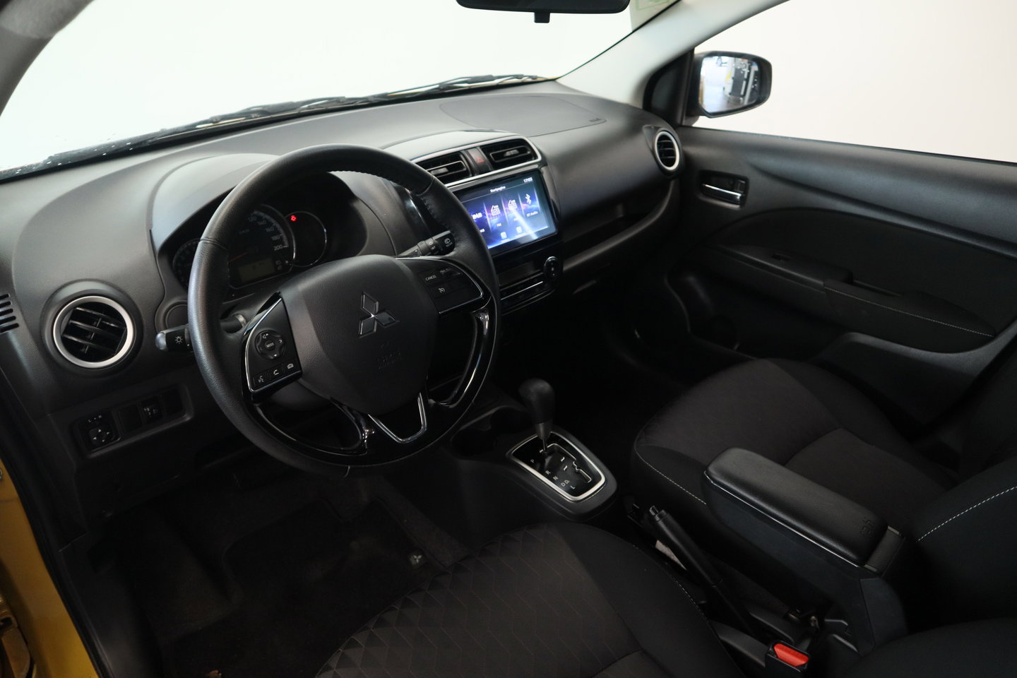 Mitsubishi Space Star 1.2 Dynamic Automaat Camera Apple Carplay Android Auto 24 Maanden garantie* (Vraag naar de voorwaarden)