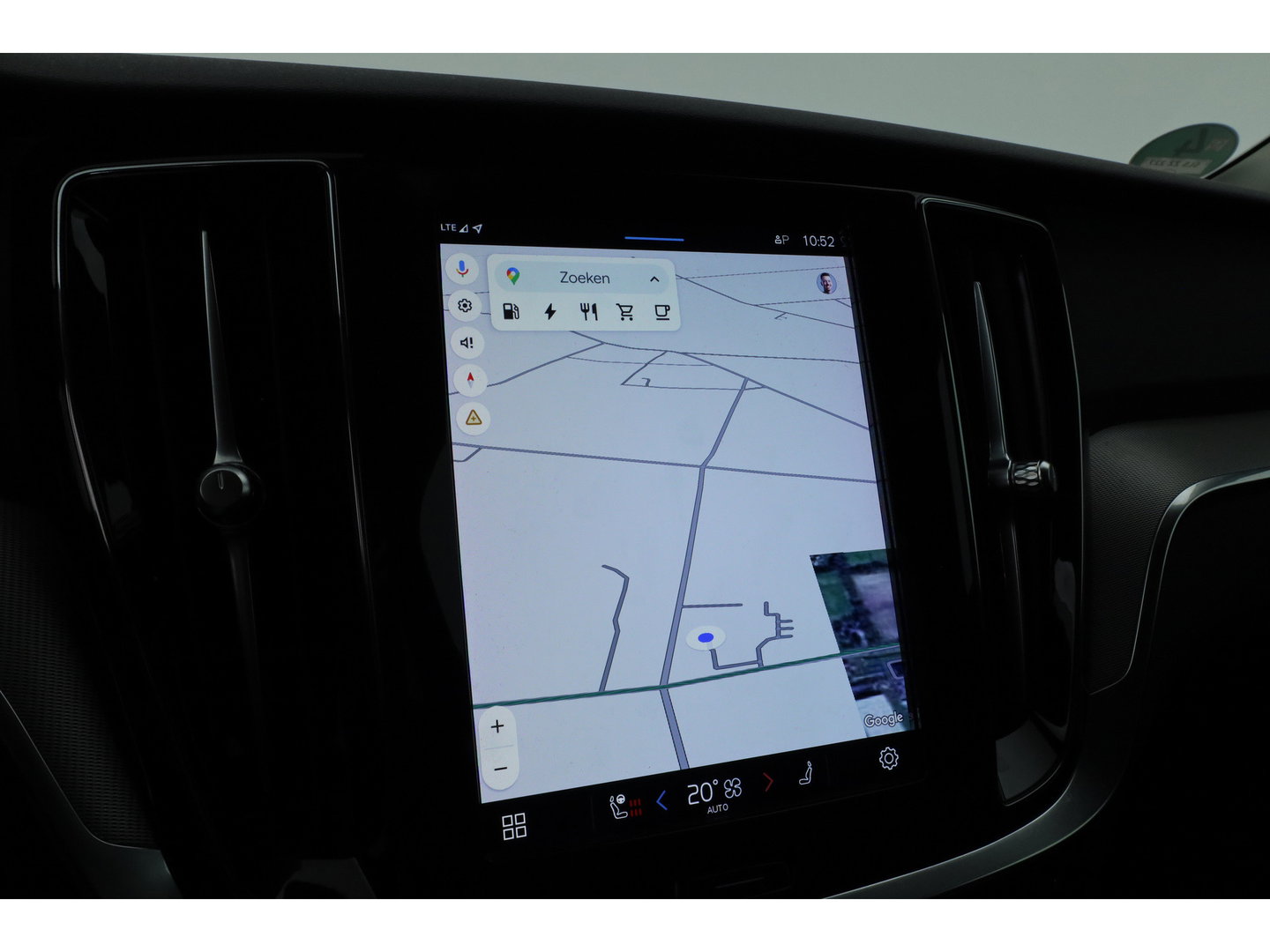 Volvo V60 2.0 T6 Plug-in hybrid AWD Plus Dark | Stoel 4 & Stuur Verwarming | achteruitrijcamera | Memory | 19" |