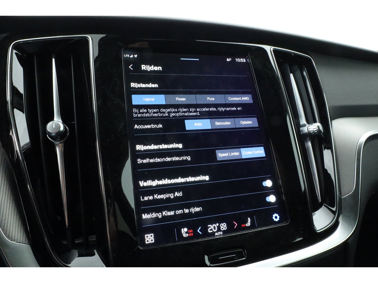 Volvo V60 2.0 T6 Plug-in hybrid AWD Plus Dark | Stoel 4 & Stuur Verwarming | achteruitrijcamera | Memory | 19" |