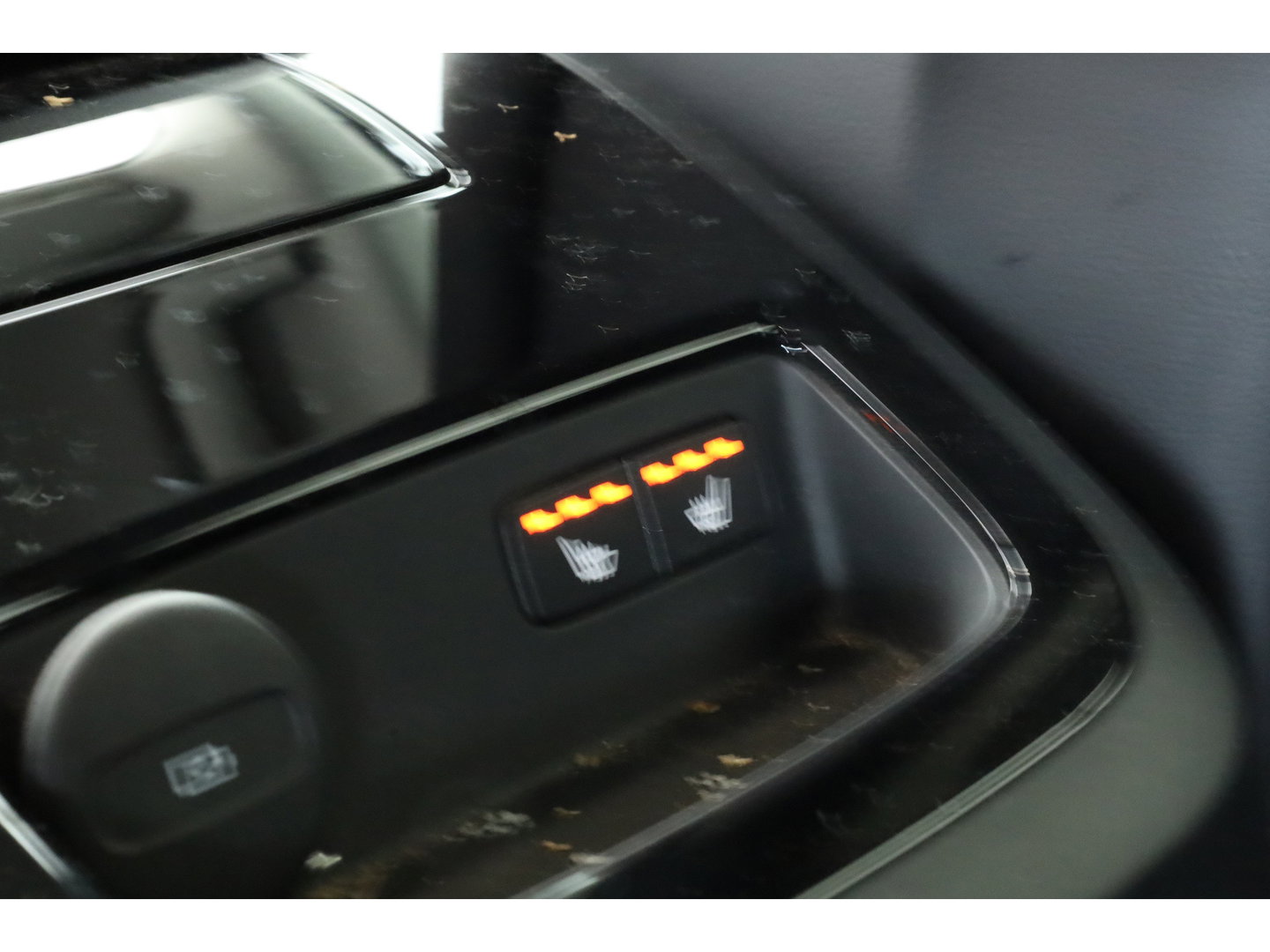 Volvo V60 2.0 T6 Plug-in hybrid AWD Plus Dark | Stoel 4 & Stuur Verwarming | achteruitrijcamera | Memory | 19" |