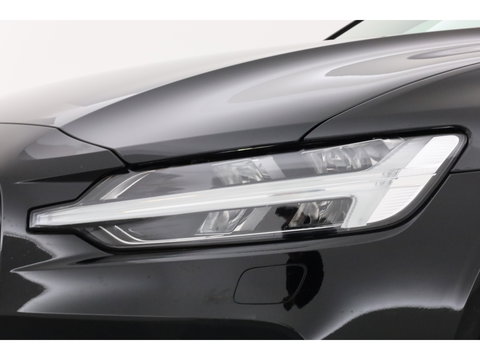 Volvo V60 2.0 T6 Plug-in hybrid AWD Plus Dark | Stoel 4 & Stuur Verwarming | achteruitrijcamera | Memory | 19" |