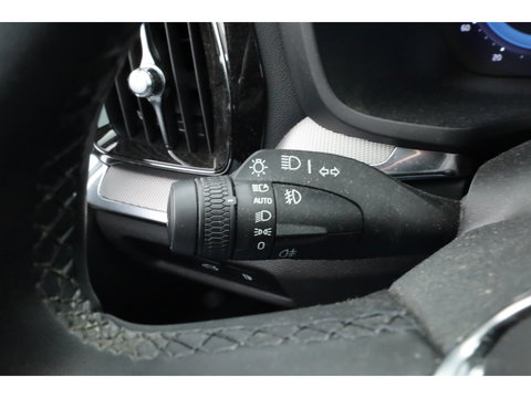 Volvo V60 2.0 T6 Plug-in hybrid AWD Plus Dark | Stoel 4 & Stuur Verwarming | achteruitrijcamera | Memory | 19" |