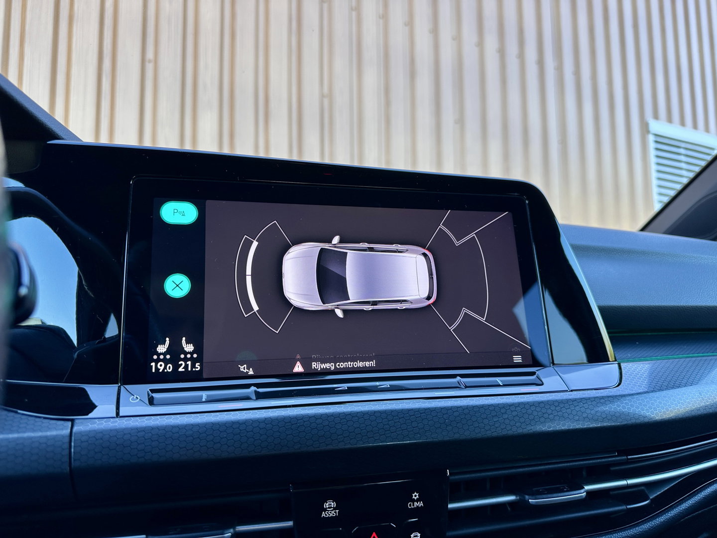 Volkswagen Golf 2.0 TSI GTI | Sfeerverlichting | Apple Carplay | Adaptieve Cruise Control | Android Auto | Stoelverwarming | Parkeersensoren | Airconditioning