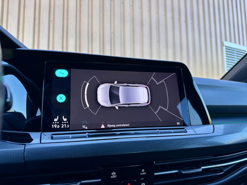 Volkswagen Golf 2.0 TSI GTI | Sfeerverlichting | Apple Carplay | Adaptieve Cruise Control | Android Auto | Stoelverwarming | Parkeersensoren | Airconditioning