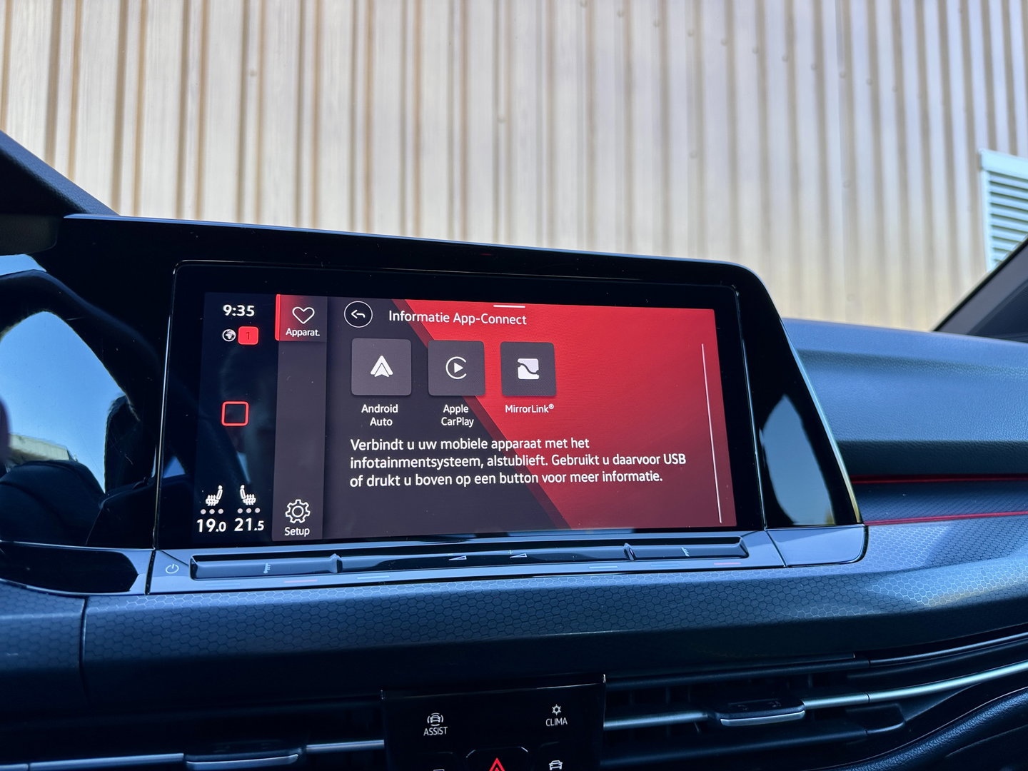Volkswagen Golf 2.0 TSI GTI | Sfeerverlichting | Apple Carplay | Adaptieve Cruise Control | Android Auto | Stoelverwarming | Parkeersensoren | Airconditioning