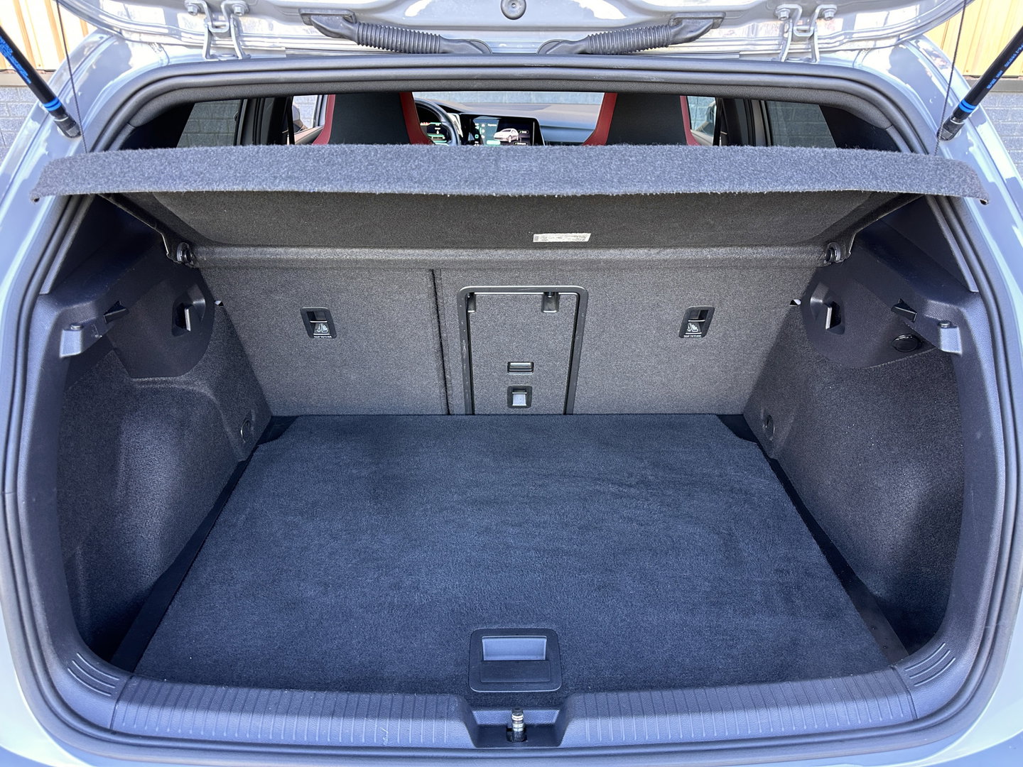 Volkswagen Golf 2.0 TSI GTI | Sfeerverlichting | Apple Carplay | Adaptieve Cruise Control | Android Auto | Stoelverwarming | Parkeersensoren | Airconditioning