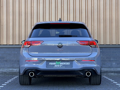 Volkswagen Golf 2.0 TSI GTI | Sfeerverlichting | Apple Carplay | Adaptieve Cruise Control | Android Auto | Stoelverwarming | Parkeersensoren | Airconditioning