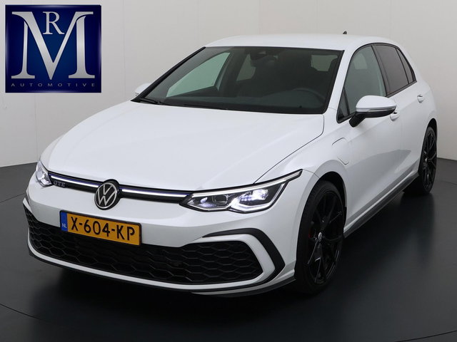 Volkswagen Golf - 1.4 eHybrid GTE | RECENT ONDERHOUD GEHAD| STOEL + STUURWIELVERWARMING | ACHTERUITRIJ CAMERA | ADAPTIEVE CRUISE | 19 INCH | INCL. 12 MND BOVAG GARANTIE