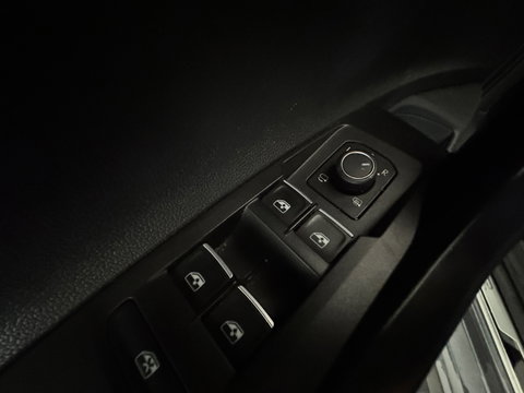 Volkswagen Polo 1.0 TSI R-Line Business Pano|IQ|Keyles|Camera