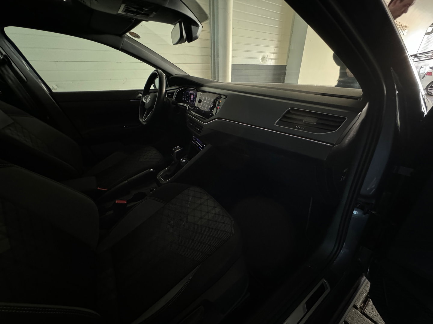 Volkswagen Polo 1.0 TSI R-Line Business Pano|IQ|Keyles|Camera