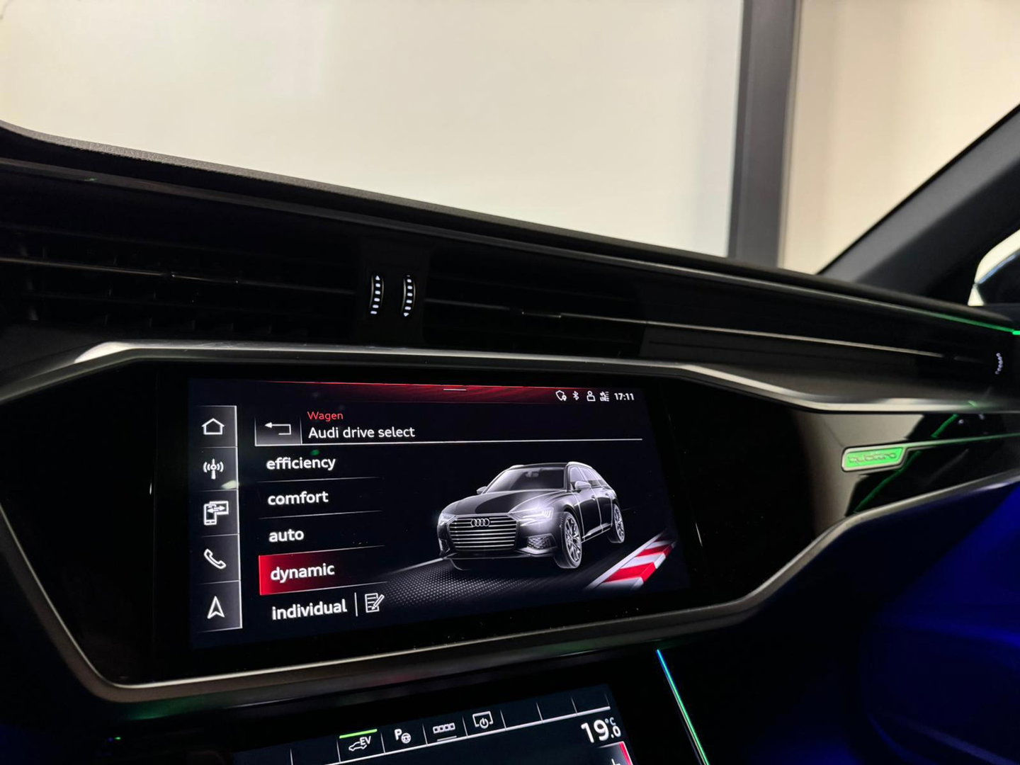 Audi A6 Avant 55 TFSI e quattro Competition PANO KEYLESS S-LINE