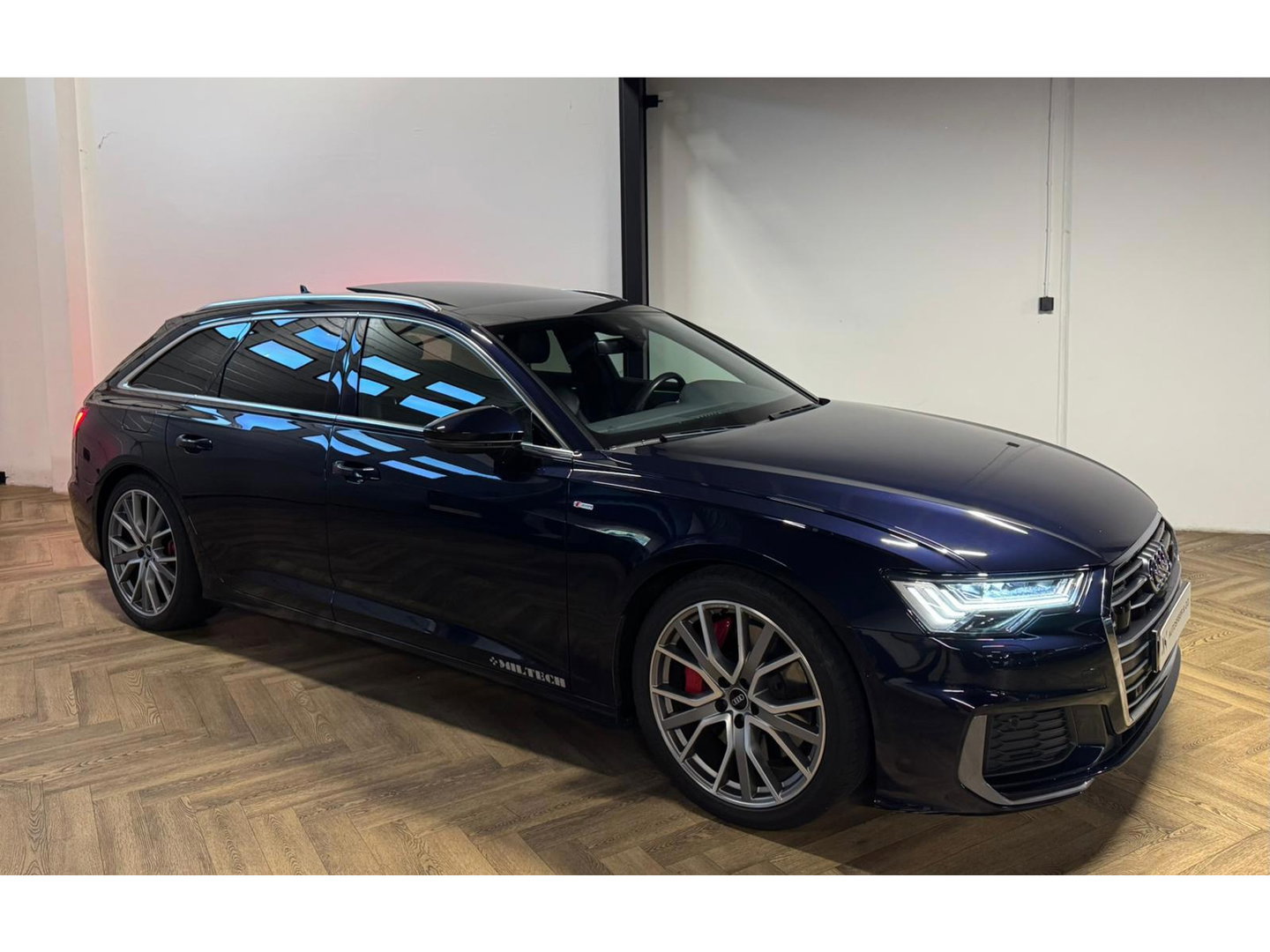 Audi A6 Avant 55 TFSI e quattro Competition PANO KEYLESS S-LINE