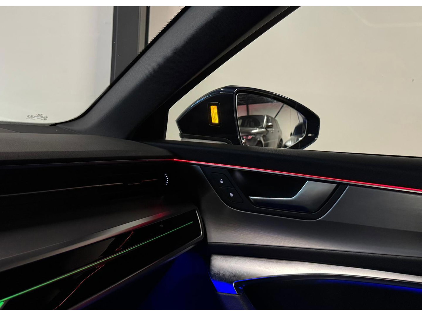 Audi A6 Avant 55 TFSI e quattro Competition PANO KEYLESS S-LINE