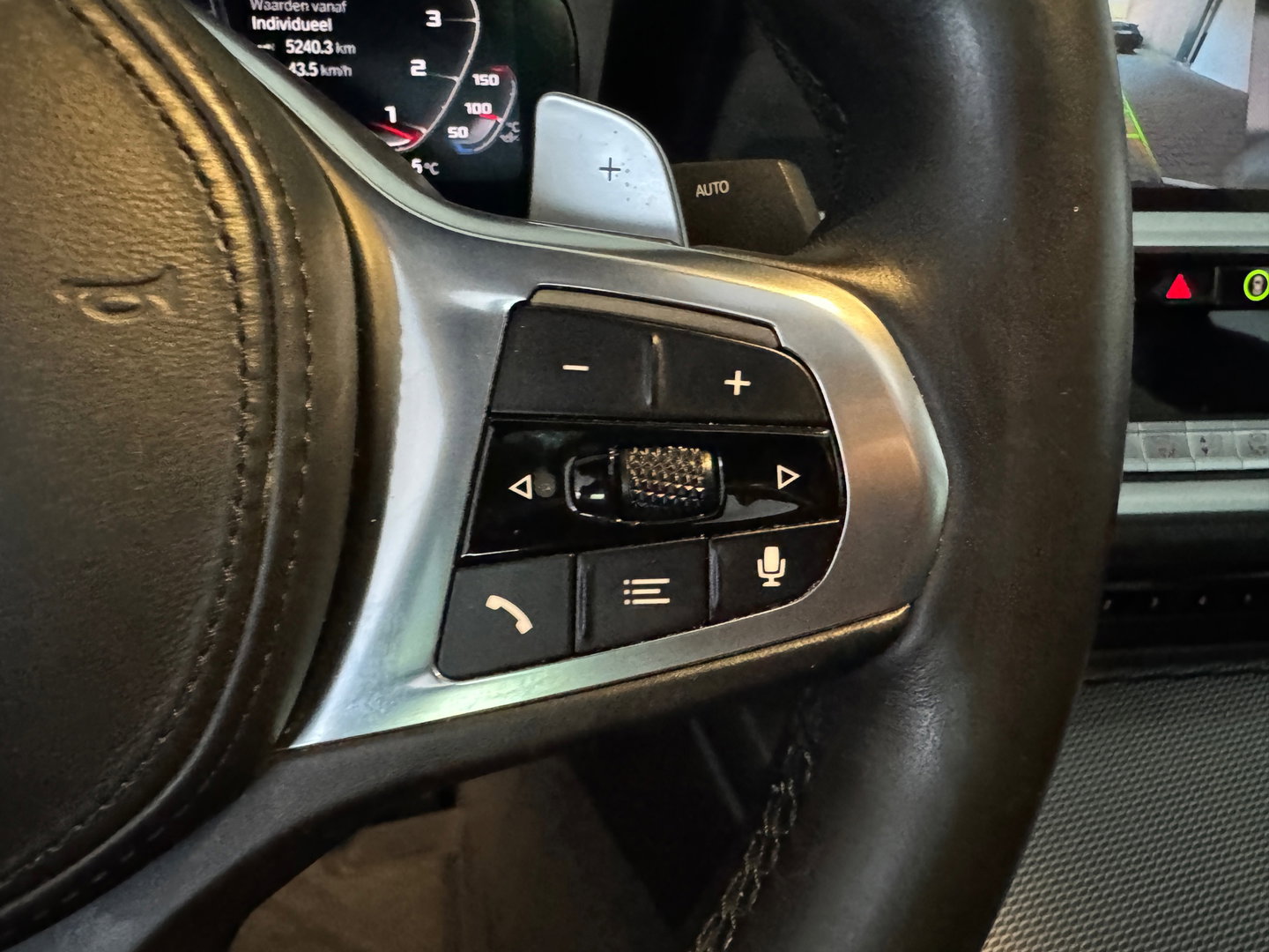 BMW 3-serie 330i High Executive M Sport Pano|HuD|Sfeer|NAP