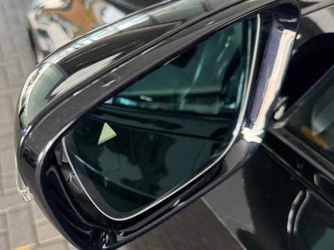 BMW 3-serie 330i High Executive M Sport Pano|HuD|Sfeer|NAP