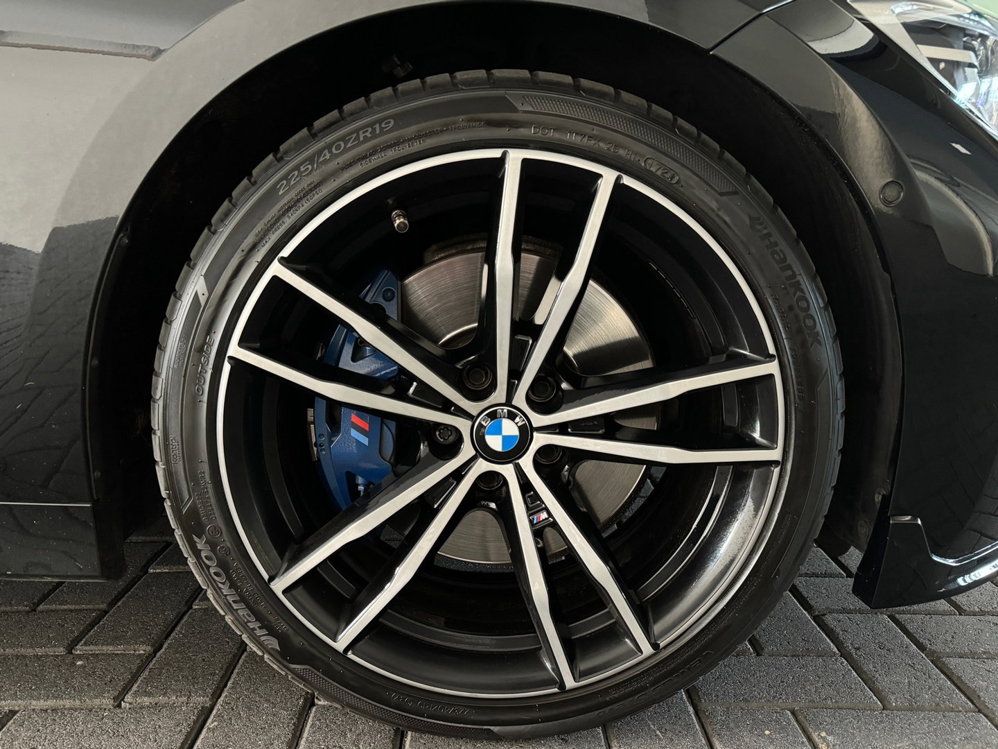 BMW 3-serie 330i High Executive M Sport Pano|HuD|Sfeer|NAP