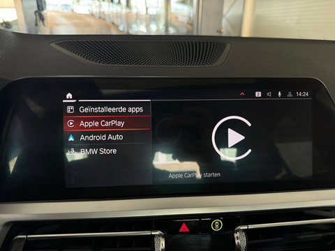 BMW 3-serie 330i High Executive M Sport Pano|HuD|Sfeer|NAP