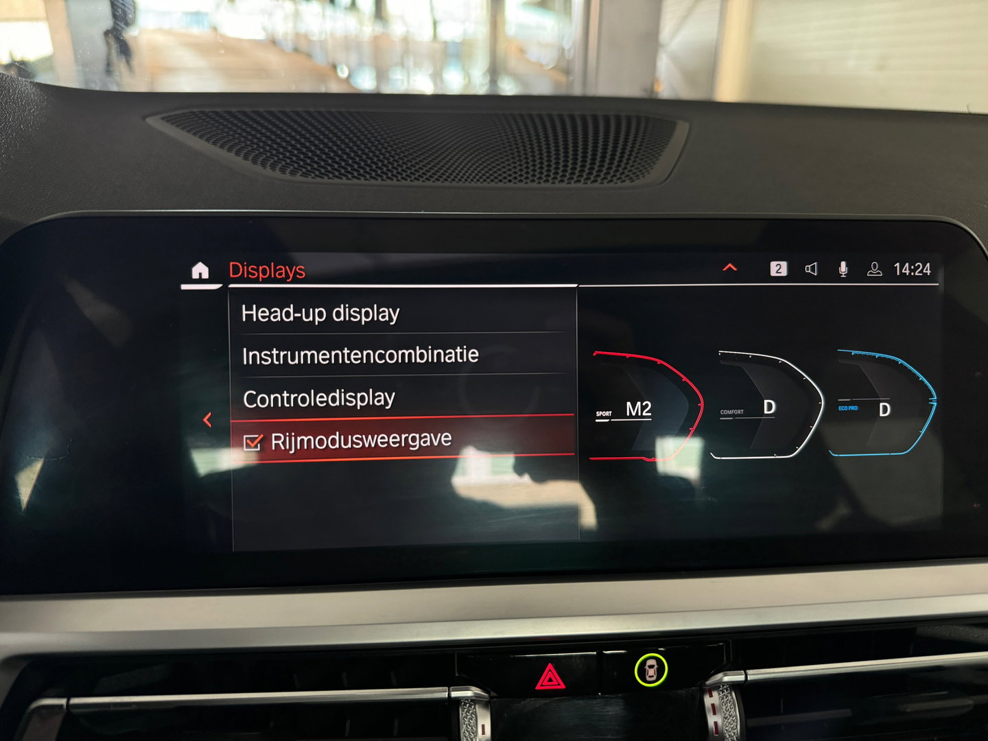 BMW 3-serie 330i High Executive M Sport Pano|HuD|Sfeer|NAP