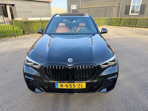BMW X5 XDrive45e High Executive M-Sport Panoramadak Luchtvering 22"Lm Org-Ned Dealer Auto