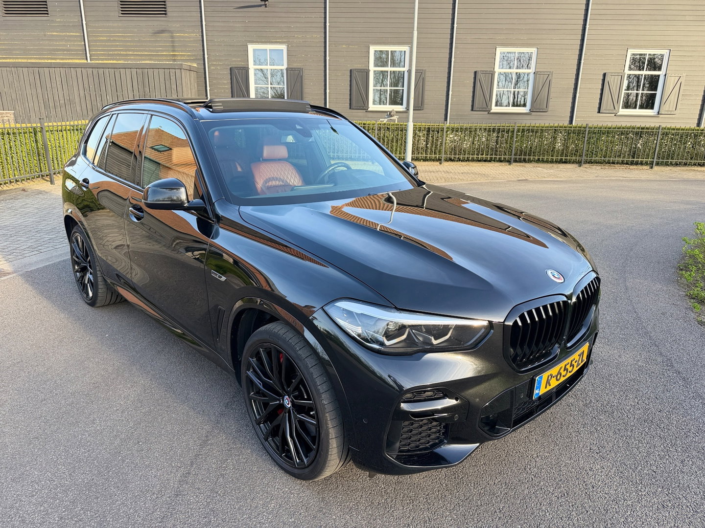 BMW X5 XDrive45e High Executive M-Sport Panoramadak Luchtvering 22"Lm Org-Ned Dealer Auto