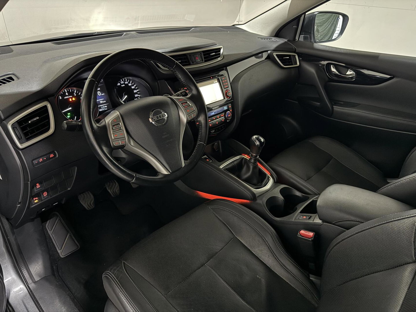 Nissan QASHQAI 1.2 Edition Pano Leer 360° Trekh. Cruise Navi NAP