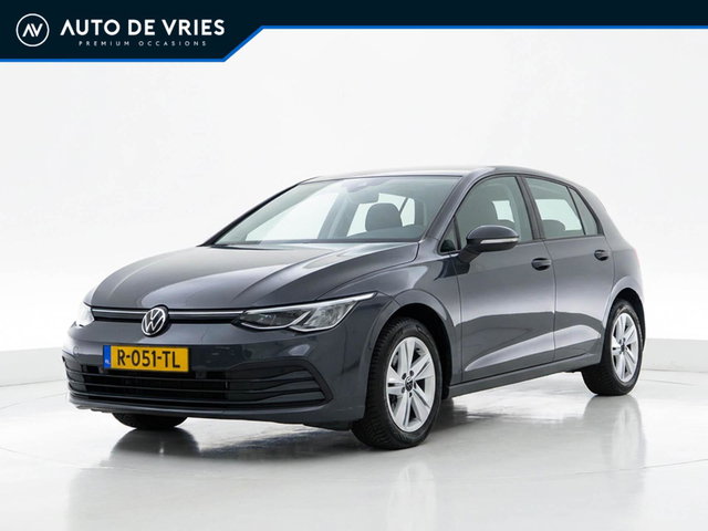 Volkswagen Golf - 1.0 TSI 110pk Life Business | ECC | Navigatie | Winterpakket