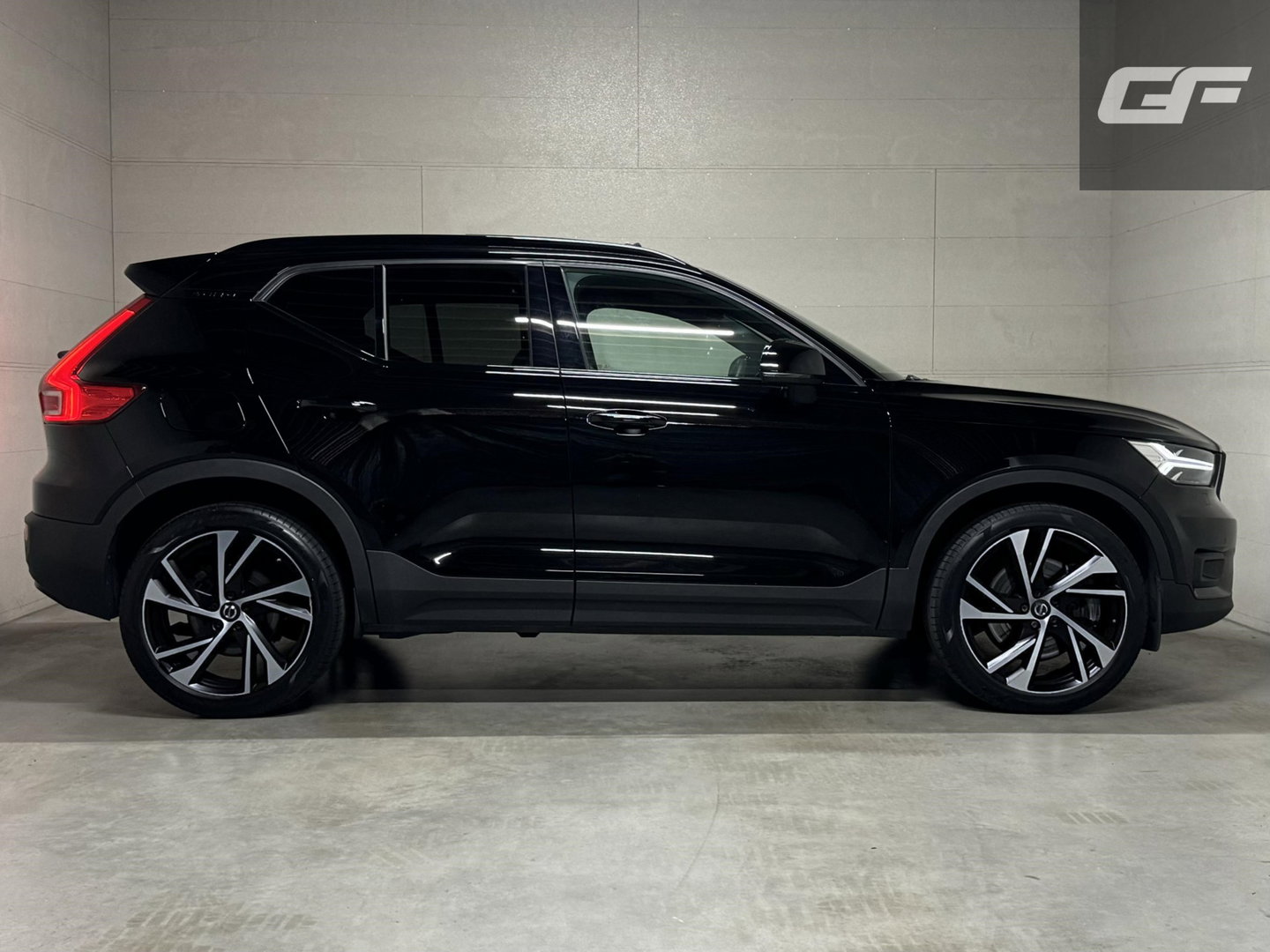 Volvo XC40 1.5 T5 Recharge R-Design Pano H/K 360° Carplay