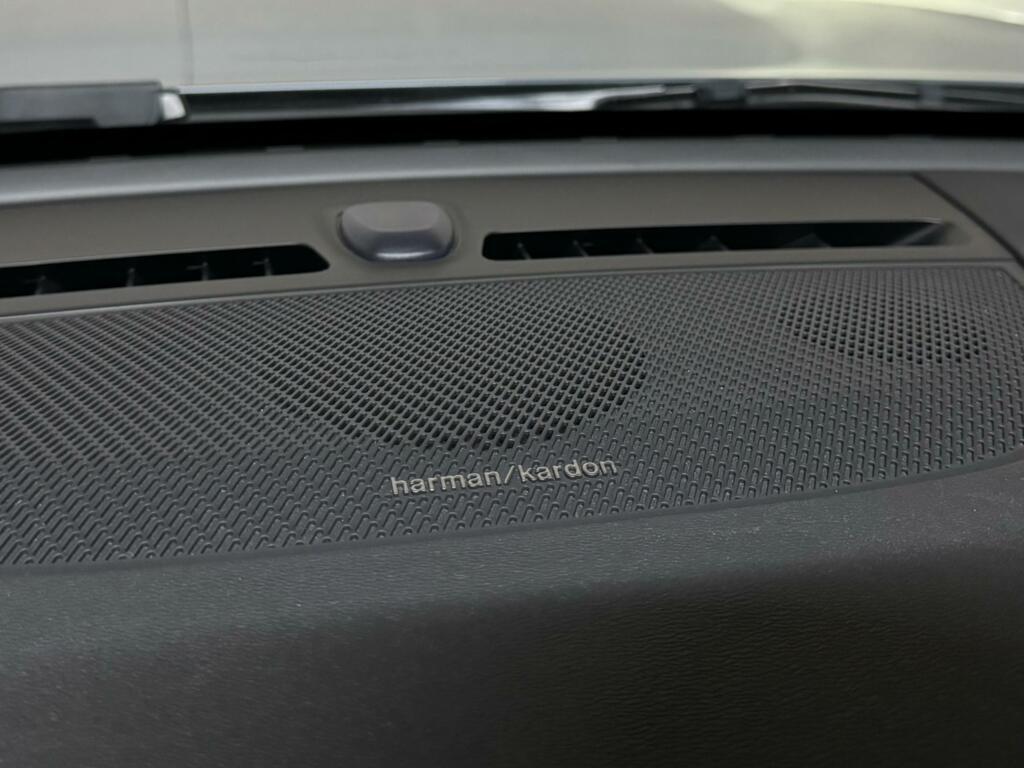 Volvo XC40 1.5 T5 Recharge R-Design Pano H/K 360° Carplay