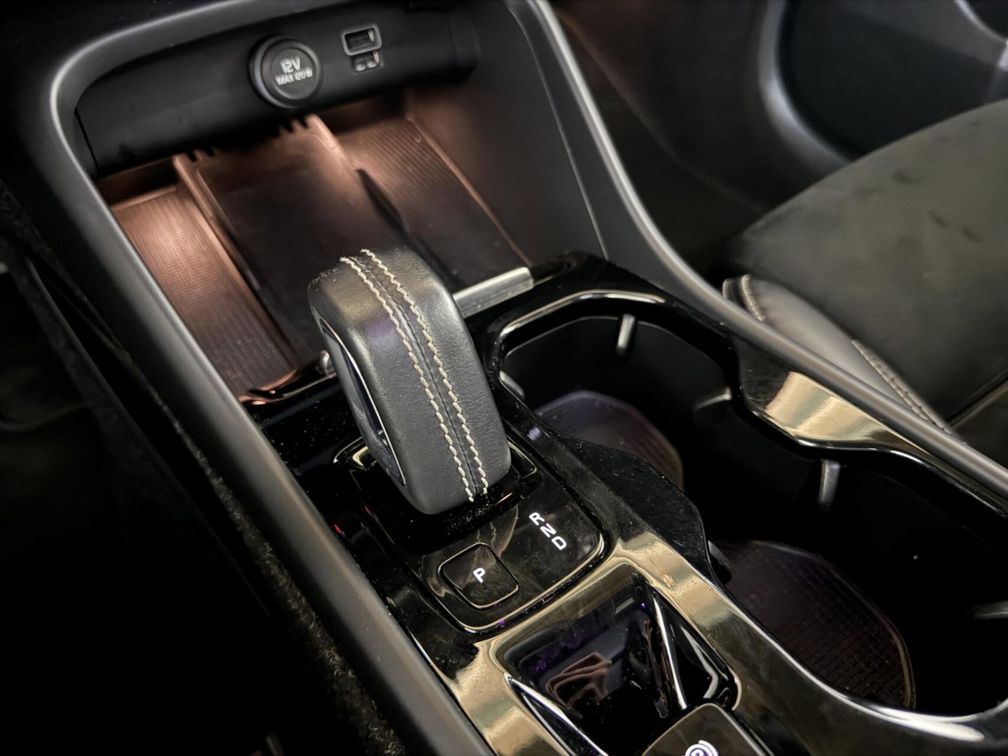 Volvo XC40 1.5 T5 Recharge R-Design Pano H/K 360° Carplay