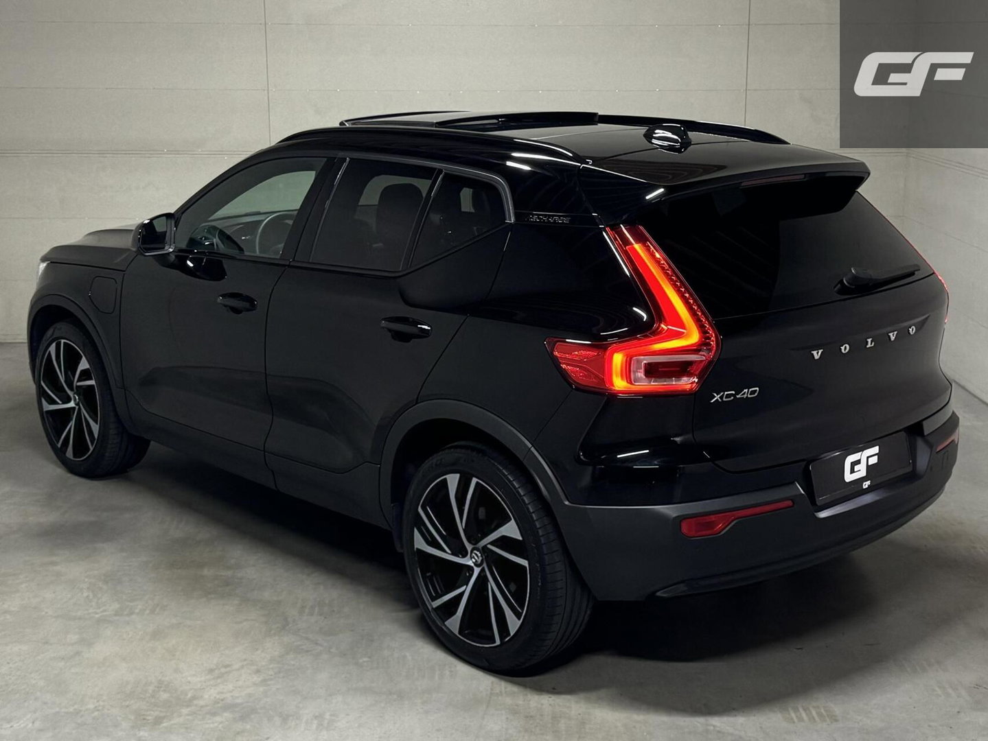 Volvo XC40 1.5 T5 Recharge R-Design Pano H/K 360° Carplay
