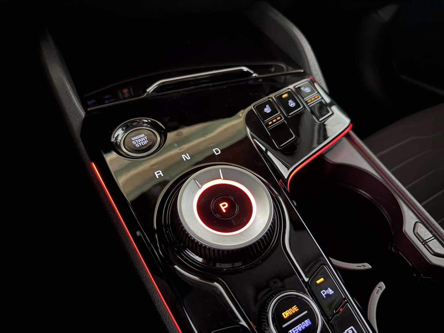 Kia Sportage 1.6 T-GDi Plug-in Hybrid AWD Pano 360° Carplay Stoel/stuur verw.