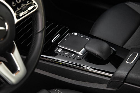 Mercedes-Benz A-Klasse 250 e Business Line AUTOMAAT / LEDER / CRUISE CONTROLE / CAMERA / CARPLAY