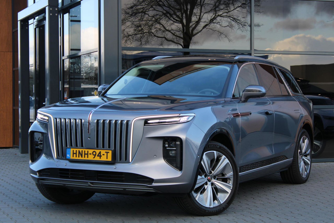 Hongqi E-HS9