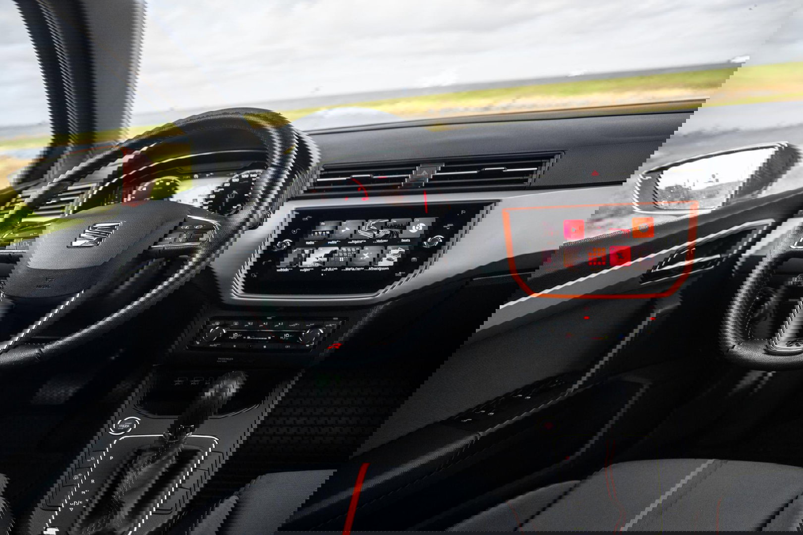 SEAT Ibiza 1.0 TSI FR Business Intense AUTOMAAT / BEATS / CRUISE CONTROLE / CARPLAY